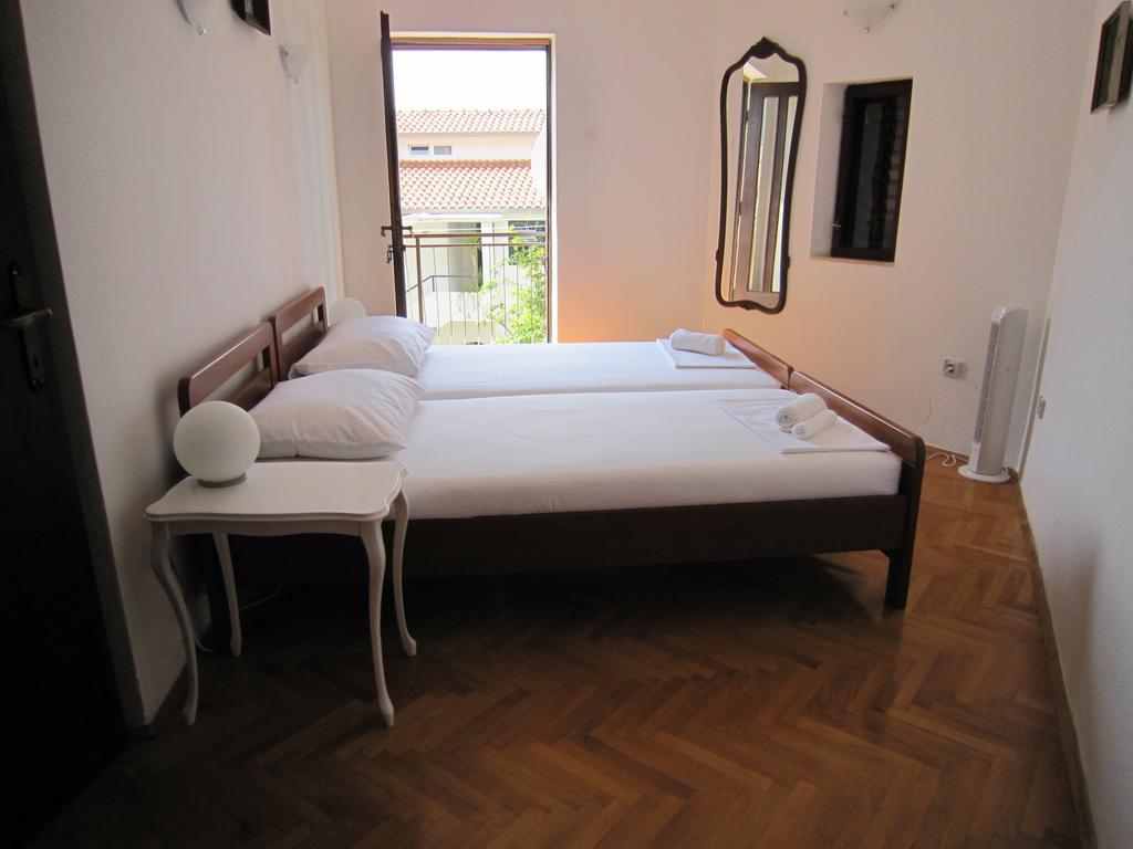 Holiday Home Mona Igrane Zimmer foto